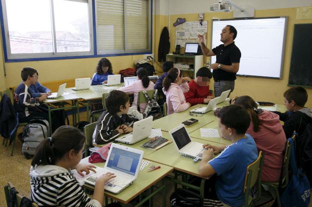 Educación invertirá 35 millones en su revolución digital y en 4 centros de FP