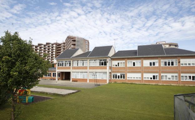 Sanidad pone en cuarentena a 75 alumnos y 28 trabajadores del centro de educación especial Fernando Arce
