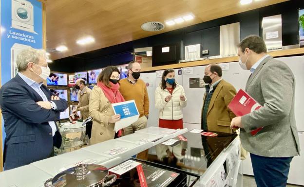 Santander incluirá nuevas medidas de apoyo al comercio de proximidad en el segundo plan de choque