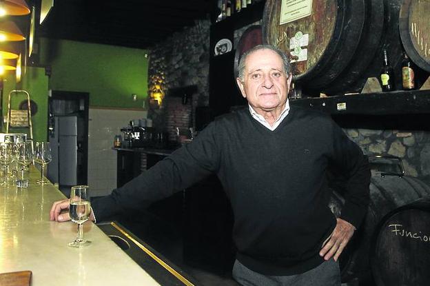 El covid provoca el cierre del histórico bar Casa Sampedro de Torres