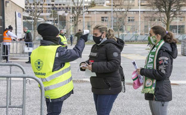 Sanidad permitirá el acceso de público al derbi Racing-Laredo de este domingo