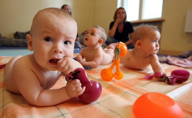 Polanco creará un programa de fomento de la natalidad con ayudas de 600 euros por niño