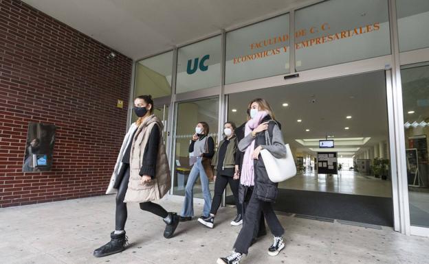 La UC aprueba unas cuentas «equilibradas» y el Gobierno eleva su aportación un 4,25%