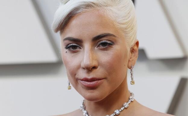 Lady Gaga ofrece 500.000 dólares de recompensa por sus dos perros robados