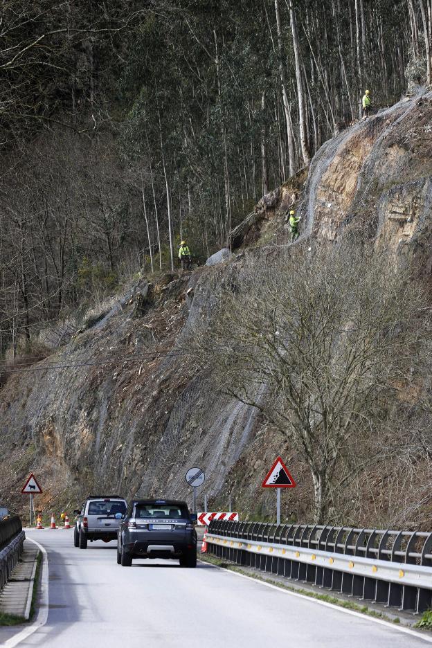 El argayo de Sopeña quedará estabilizado antes de que comience la Semana Santa