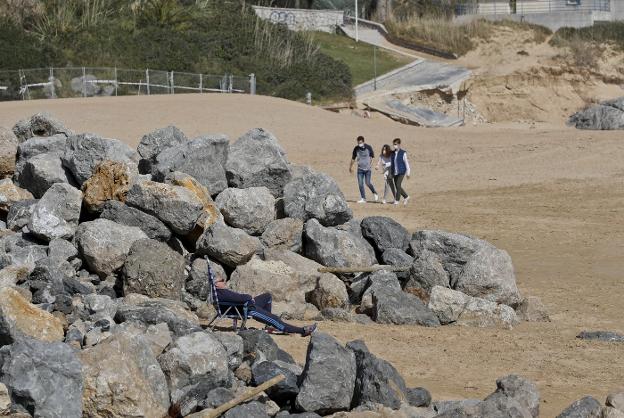 «Destrozos» de playa en playa