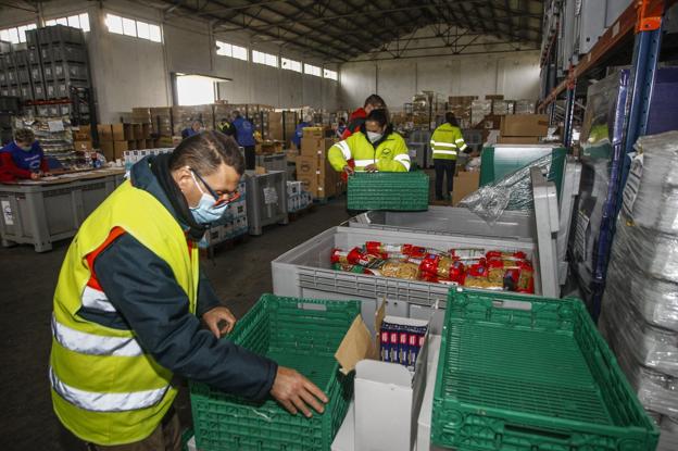 La crisis sanitaria multiplica por tres las peticiones de ayudas sociales en Cantabria