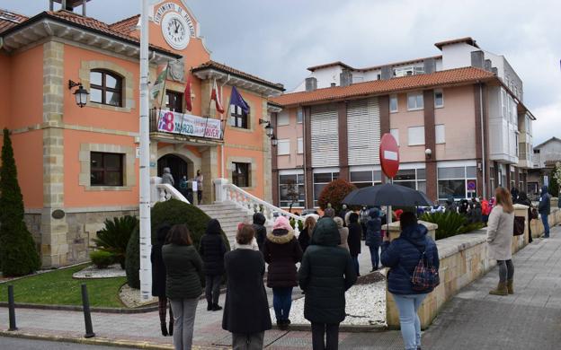 Cantabria se tiñe de violeta