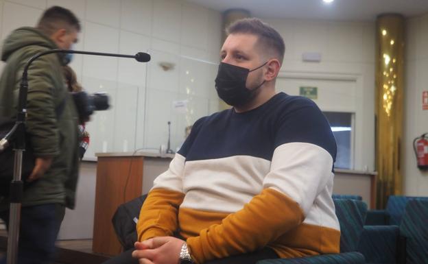 Tres años y medio para el exjefe de Protección Civil por el incendio forestal de Ramales