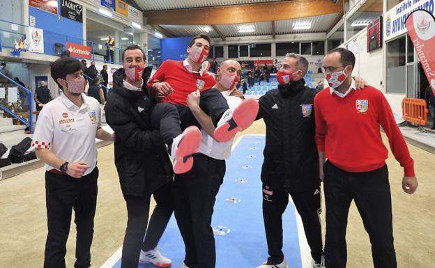 Andros se sienta a la mesa de los grandes tras ganar la Copa Apebol