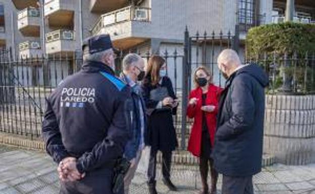 Los vecinos del Tenis frenan el derribo parcial del edificio al negarse a abandonar sus casas