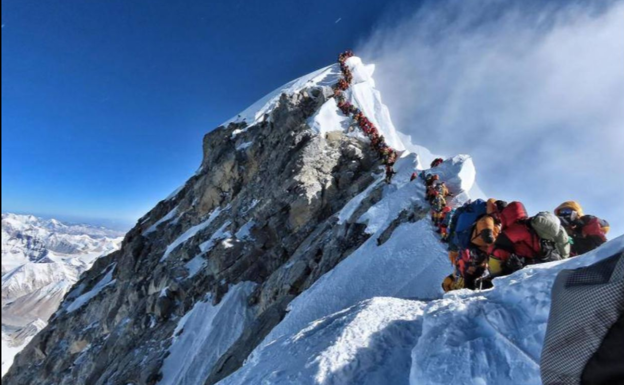 El devastador testimonio del alpinista Elia Saikaly saca a la luz las miserias del Everest