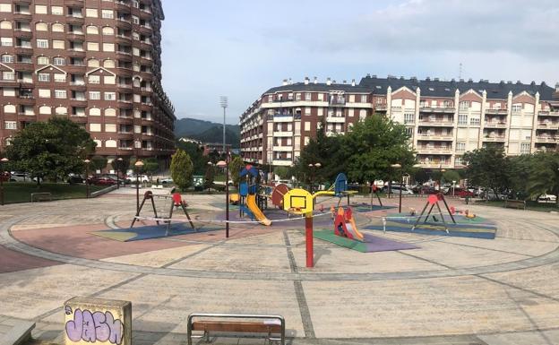 Comienzan las obras de renovación del parque infantil de Cotolino