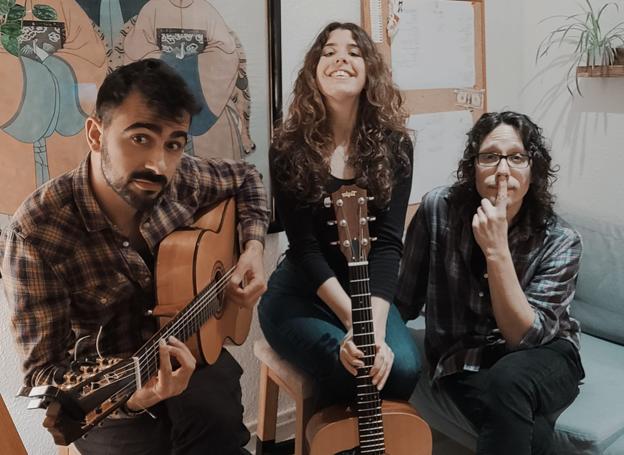 La pintura de Lucía Moure y el ritmo de la banda 'Extraño Veneno' se fusionarán para dar la bienvenida a la primavera