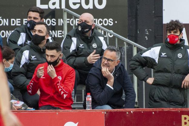 Manu Calleja: «Vamos a ganar el partido, seguro»