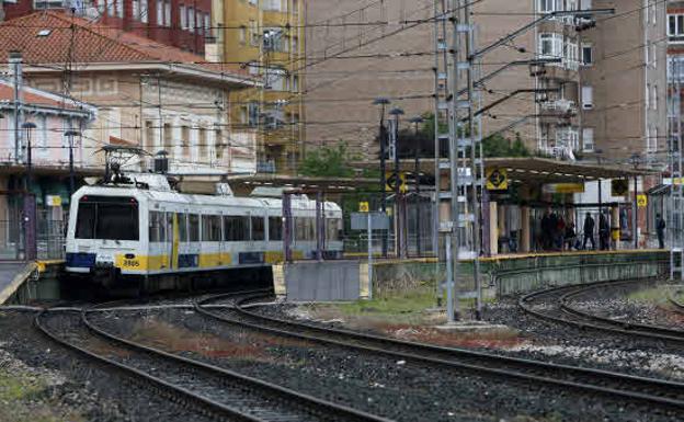 El Gobierno desdeña crear un 'metro en superficie' entre Santander y Torrelavega