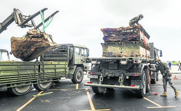 Los militares se van de Castro, pero volverán a recoger los pontones