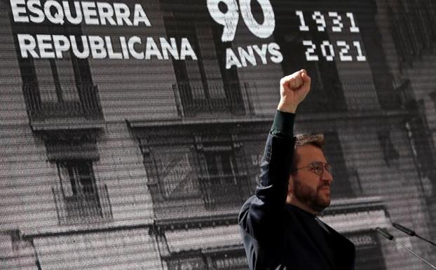 Esquerra da dos años de margen a Sánchez con la mesa de diálogo