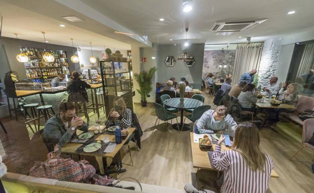 El Plan de Choque de Santander destinará 8 millones a empresas y repartirá más bonos para hostelería y deportes