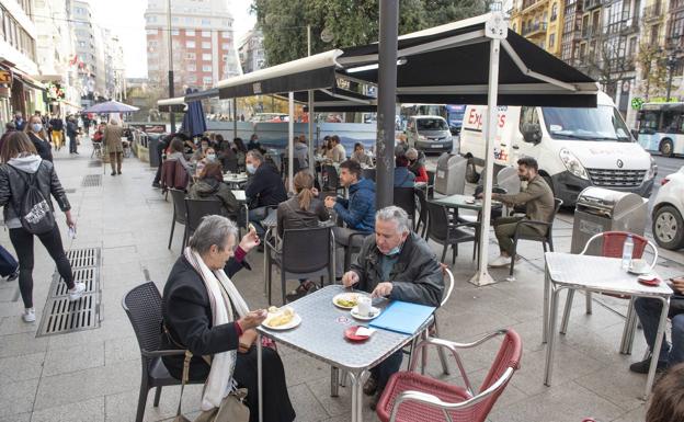 El Gobierno concede 97.000 euros a la Asociación de Hostelería de Cantabria para formación del sector