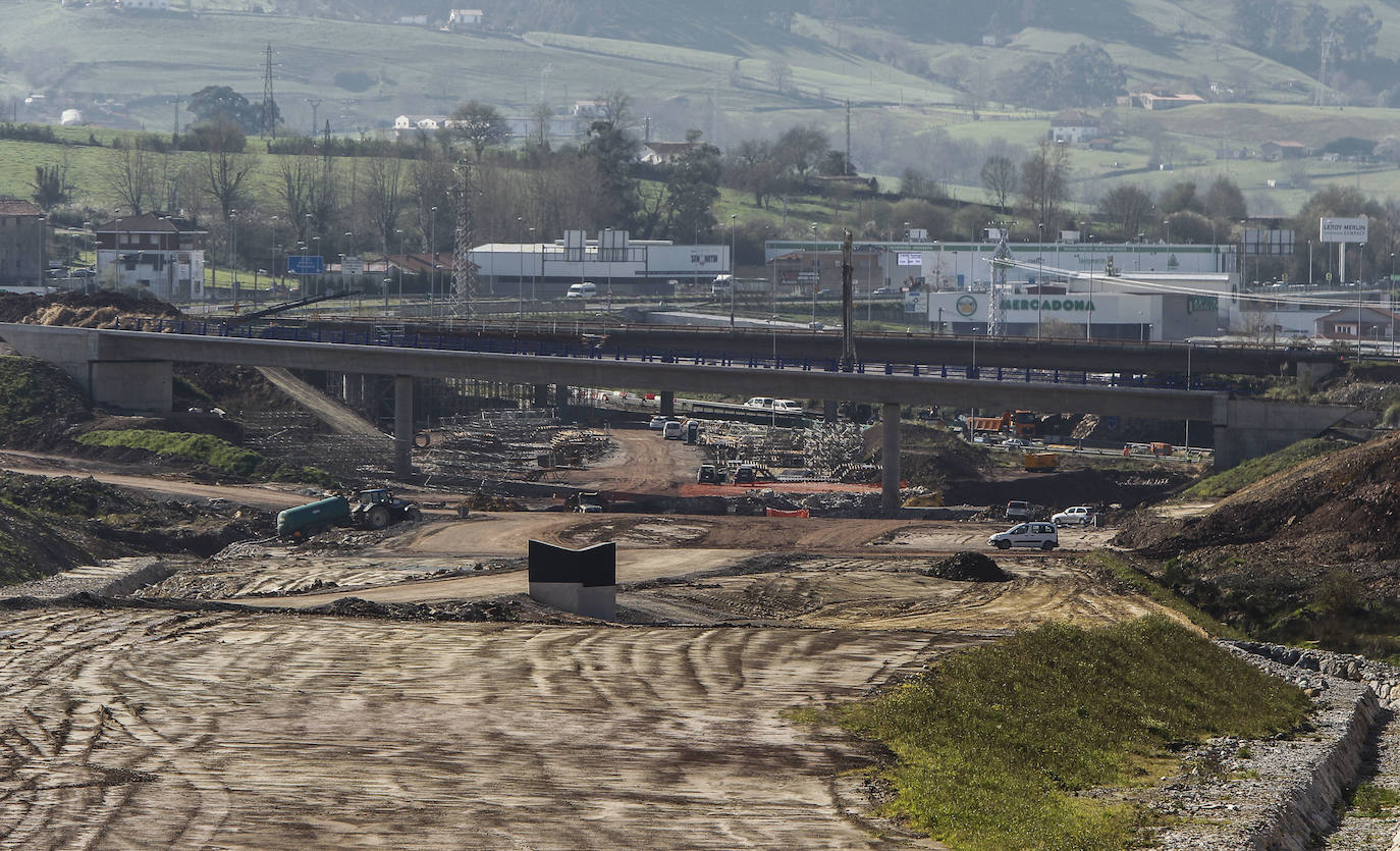 Fomento ejecuta las obras del nudo de Torrelavega sin ningún retraso