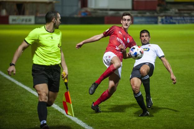 El Charles abre la segunda fase ante el Ebro