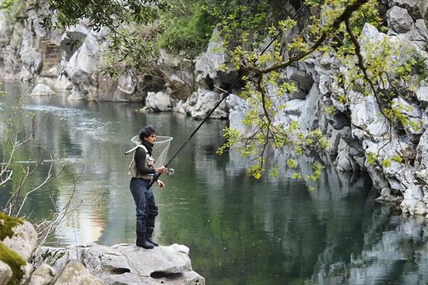 El Pas se lleva el pleno de salmones