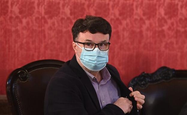 El diputado de ERC Joan Josep Nuet, inhabilitado por desobediencia el 1-O