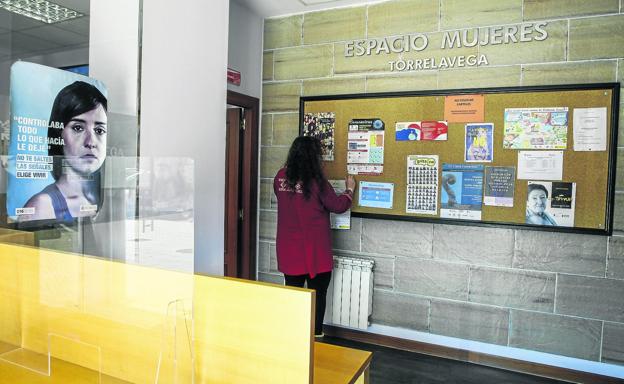 La Cámara de Torrelavega decide prestar servicios fuera de la institución por primera vez