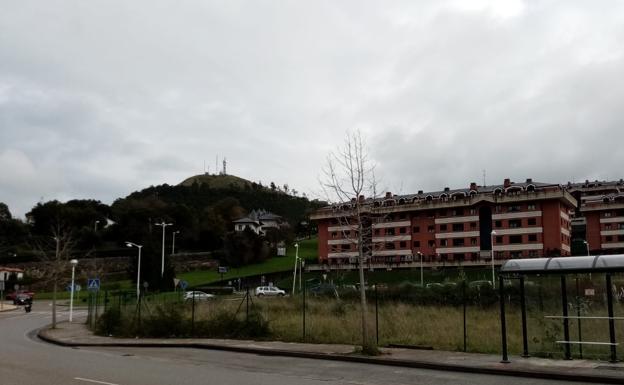 Castro somete a información pública la solicitud de licencia de actividad para un hotel en la parcela El Ciprés