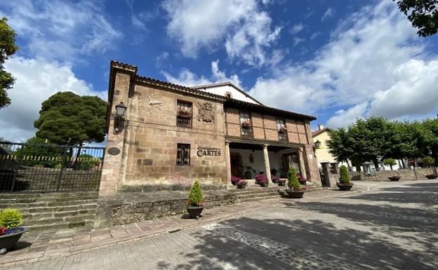 Cartes anuncia la suspensión del cobro de las tasas de agua, basuras y saneamiento a los hosteleros