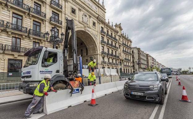 El arco del Banco Santander se cierra al tráfico por las obras del Proyecto Pereda