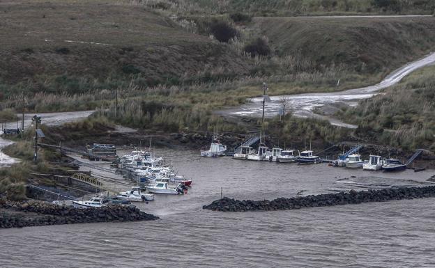 Cantabria solicita a Costas la adscripción del puerto de La Pozona para iniciar su legalización