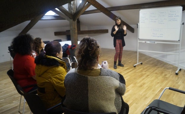 Los ciudadanos podrán acceder al servicio Espacio Familias a través de las redes sociales