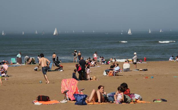 La UE avanza de urgencia para salvar el verano, pero no a cualquier precio