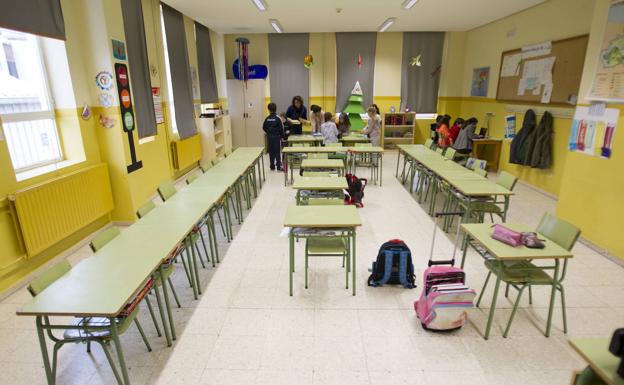 Cantabria cierra 30 aulas y pone en cuarentena a 35 alumnos