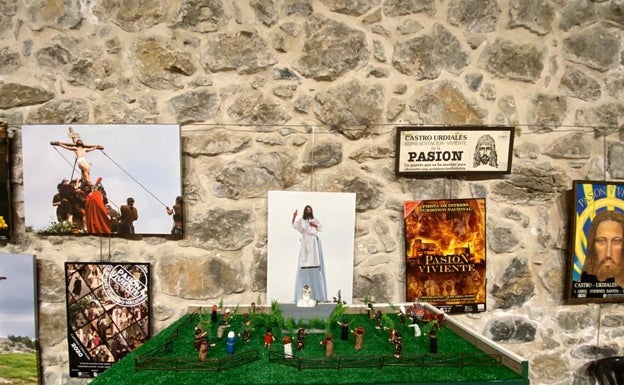 La exposición Pasión en Playmobil, del castreño Luis Vega, se hace itinerante