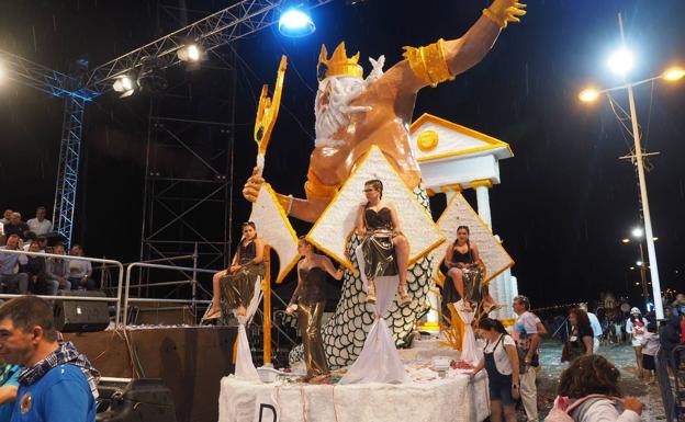 Castro Urdiales se queda otro año más sin Semana Grande y sin su tradicional Coso Blanco