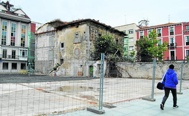 Santoña aprueba el compromiso de compra del Palacio de Chiloeches y su jardín sur