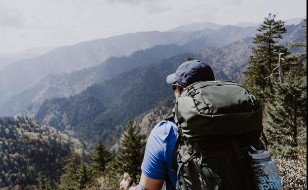 Los fisioterapeutas aconsejan realizar ejercicios de fortalecimiento antes de hacer una ruta de montaña