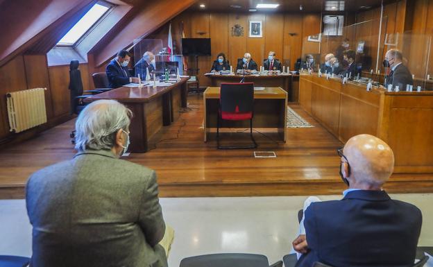 El fiscal mantiene la pena de un año de cárcel y 12 de inhabilitación contra el exalcalde de Noja