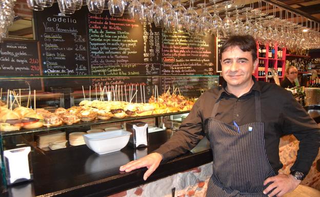 Torrelavega acoge un concurso de cocineros dedicado a Nacho Basurto