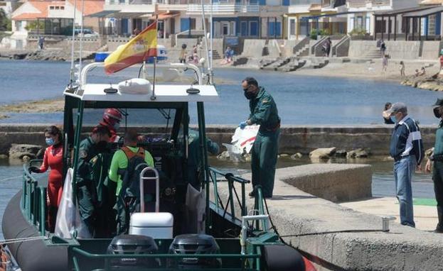 Muere un piloto de avioneta al estrellarse en el mar en Murcia