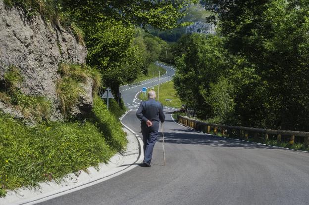 Obras Públicas estima concluir en 2022 la reforma de la carretera de Lunada