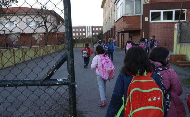 Educación mantendrá el refuerzo de docentes el próximo curso «todo el tiempo que sea necesario»