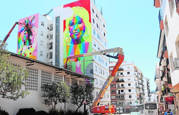 Okuda inicia una ruta de arte urbano en la provincia de Málaga