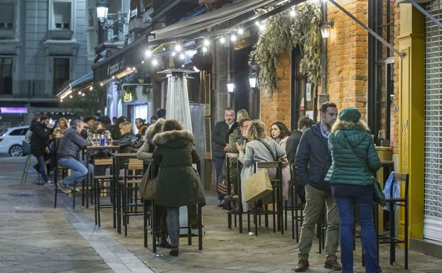 La Sala da tres días al Gobierno regional para que responda al recurso de los hosteleros