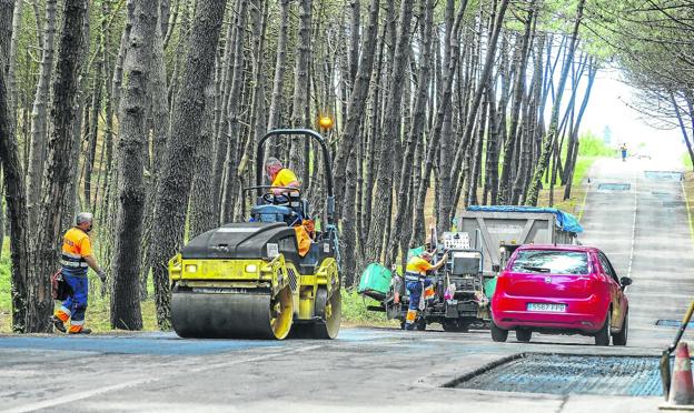 Obras Públicas mejora el acceso a las playas de Valdearenas y Canallave