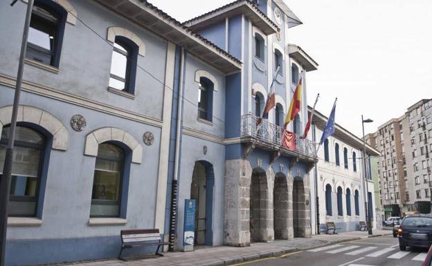 El Ayuntamiento de El Astillero aprueba su primer Presupuesto en cinco años