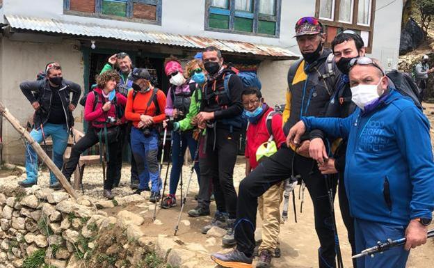 Exteriores repatriará a los montañeros españoles atrapados en Nepal